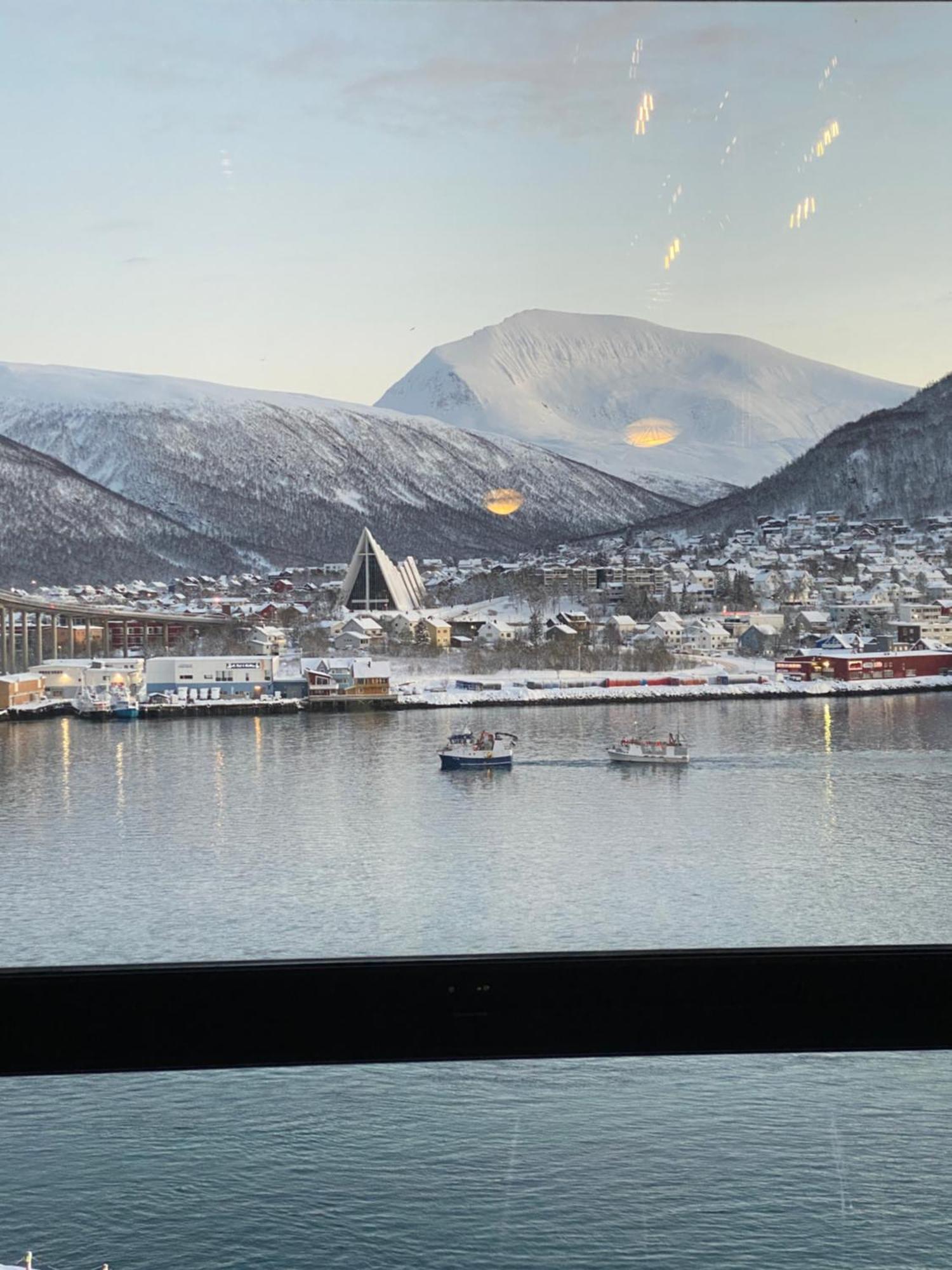 Vindlys Luxury Penthouse Apartment Tromso Exterior photo
