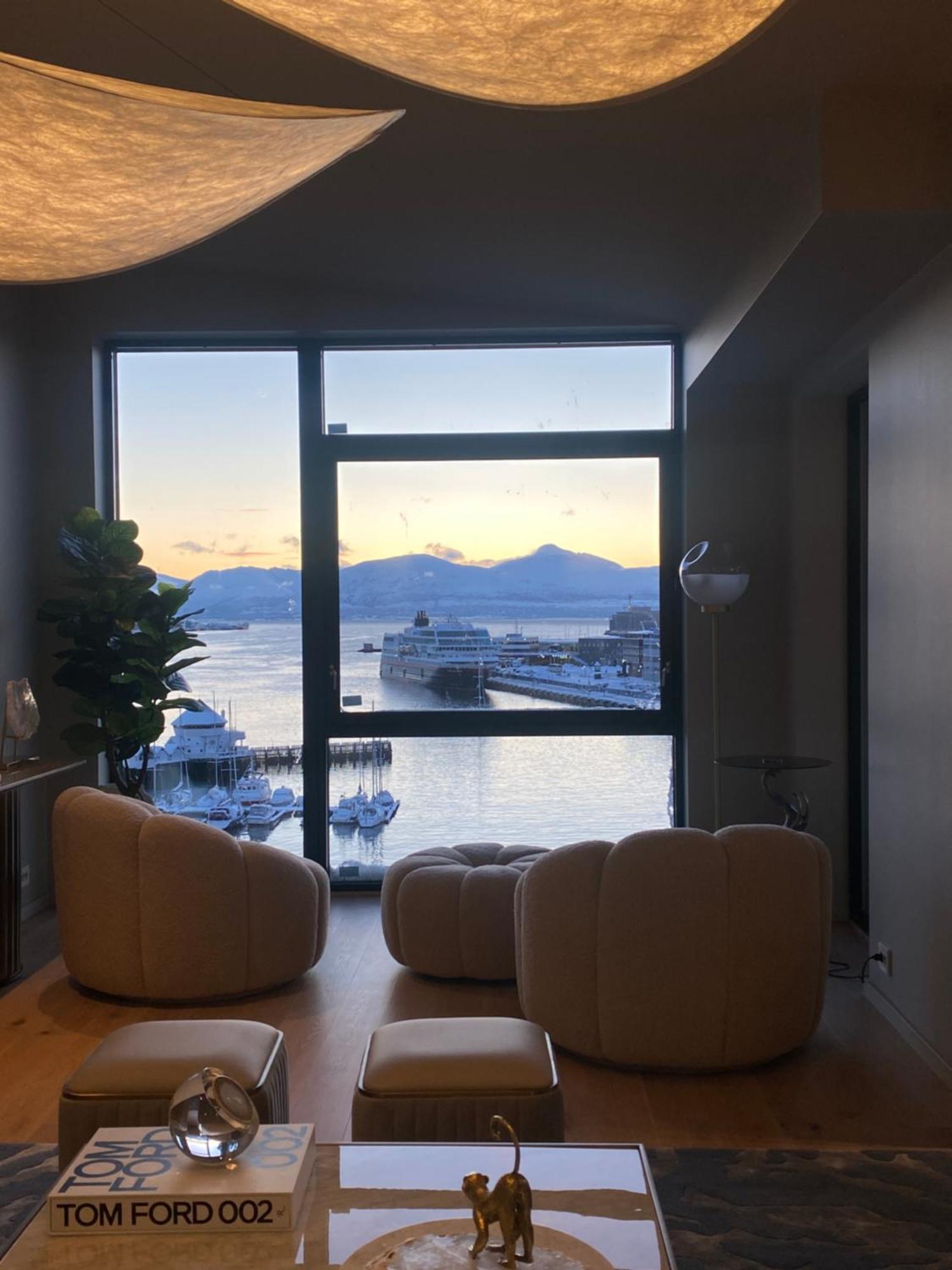 Vindlys Luxury Penthouse Apartment Tromso Exterior photo